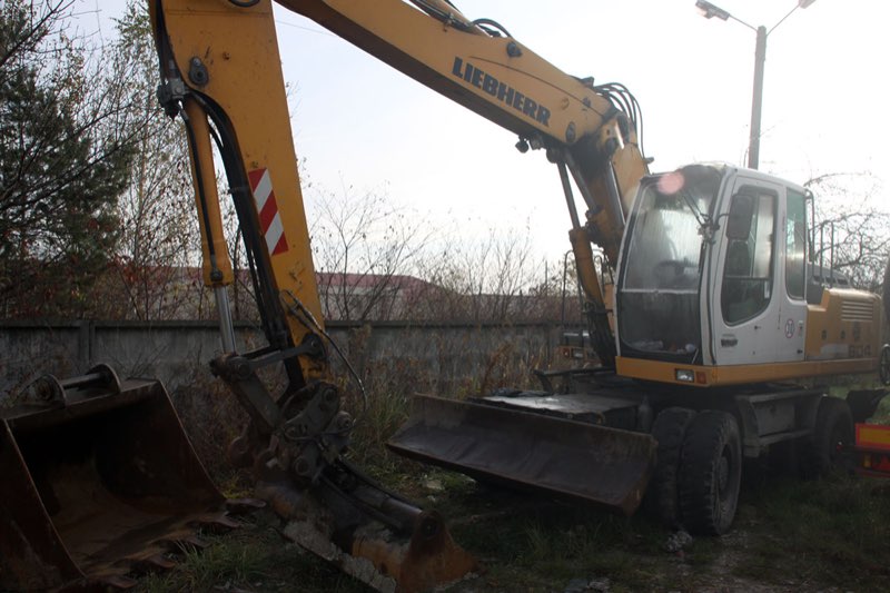 LIEBHERR екскаватор колісний